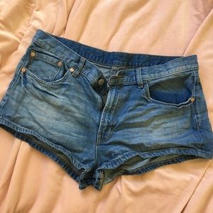 BDG Essential Mid Rise Shorts